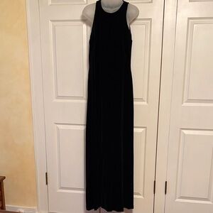 Nicole Miller Elegant Black Velvet Evening Dress